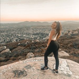 Meet your Posher, Taylor